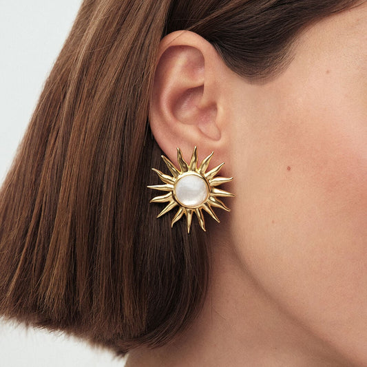 Pendientes cortos TIARE Sol centro nácar