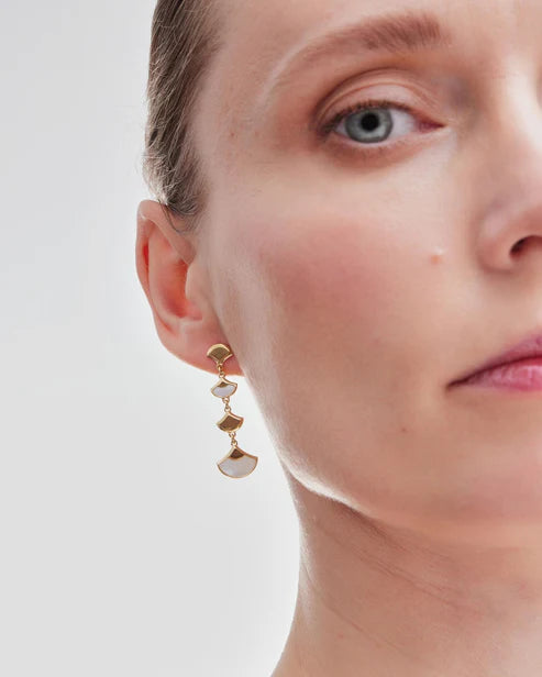 Pendientes largos abanico Mum's Break nácar