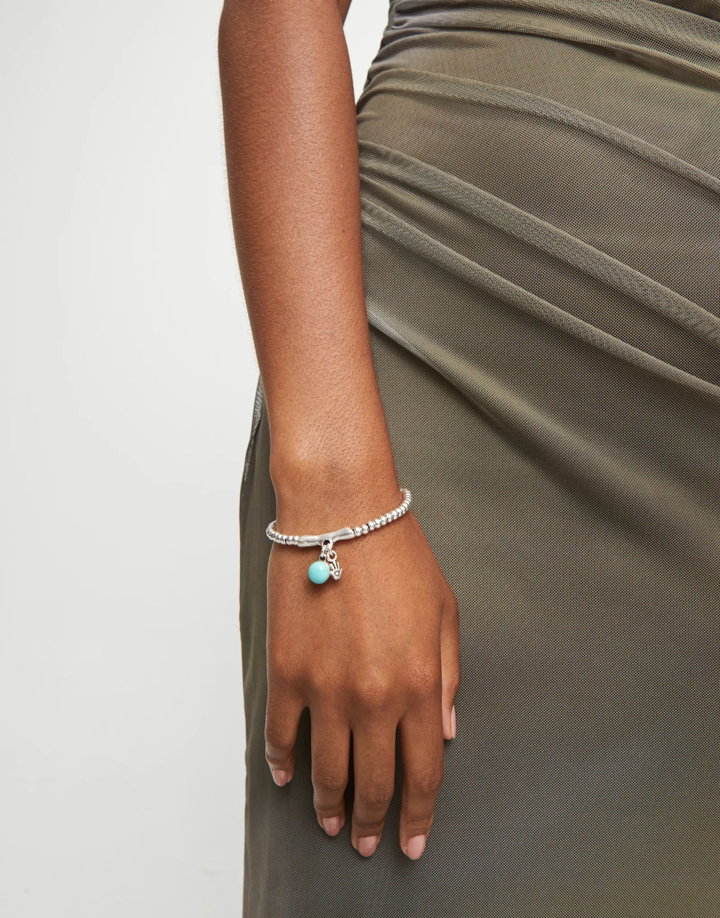 Unode50 Pulsera con cristal de murano y mano de fátima