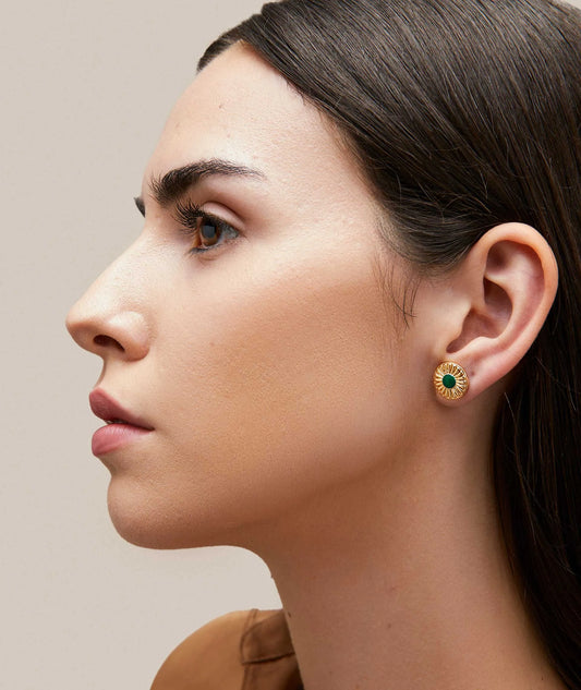 Pendientes chapado en oro botón verde