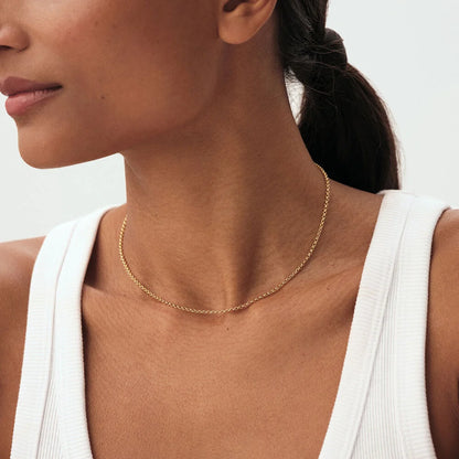 Collar corto Talismans dorado