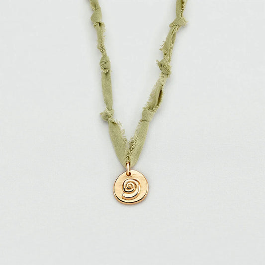 Collar midi Tiare Verde caracola