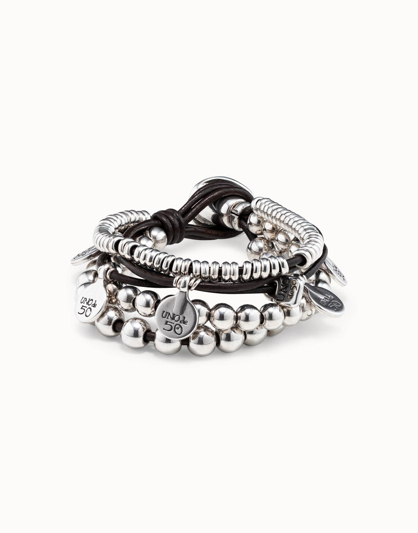 Unode50 Pulsera de cuero y baño en plata de ley