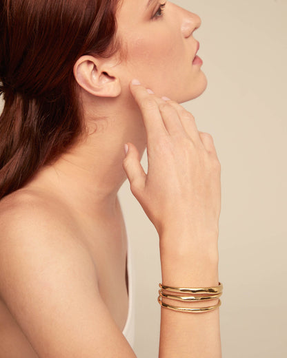 Unode50 Pulsera Electrik dorada