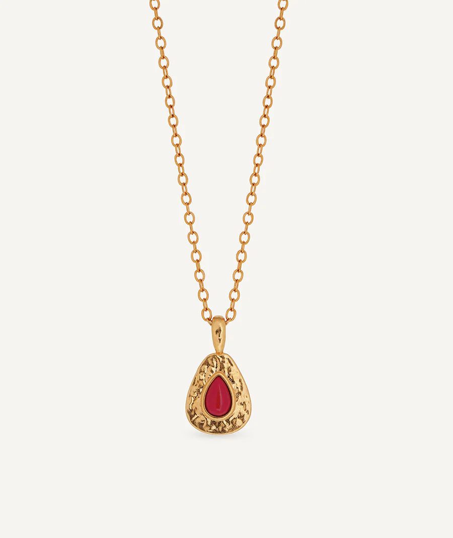 Collar de gota Zahara con coral sintético rojo
