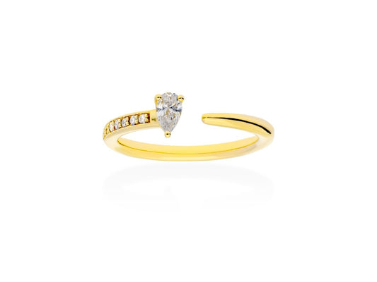 Anillo en Oro 18Kt. y diamantes