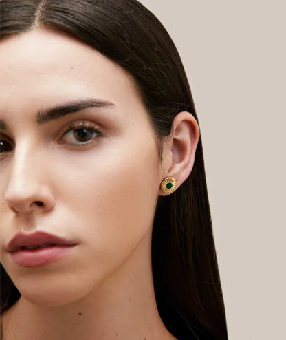 Pendientes chapado en oro botón verde