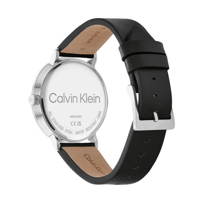 Calvin Klein Cab. Modern