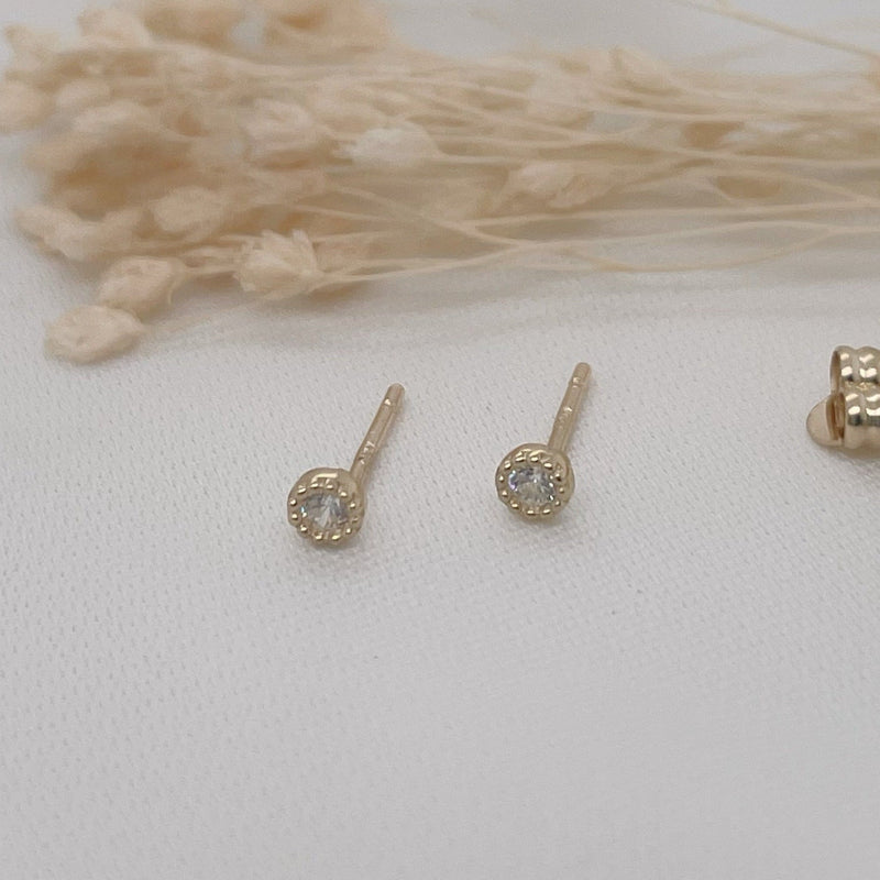 PENDIENTES NORA MINI ORO 9K