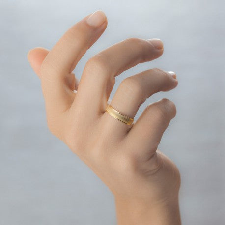 Alianza de boda en oro textura-brillo 4,5 mm
